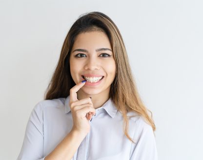 The Dentist-Approved Secret to a Brighter Smile: How to Whiten Safely and Effectively 